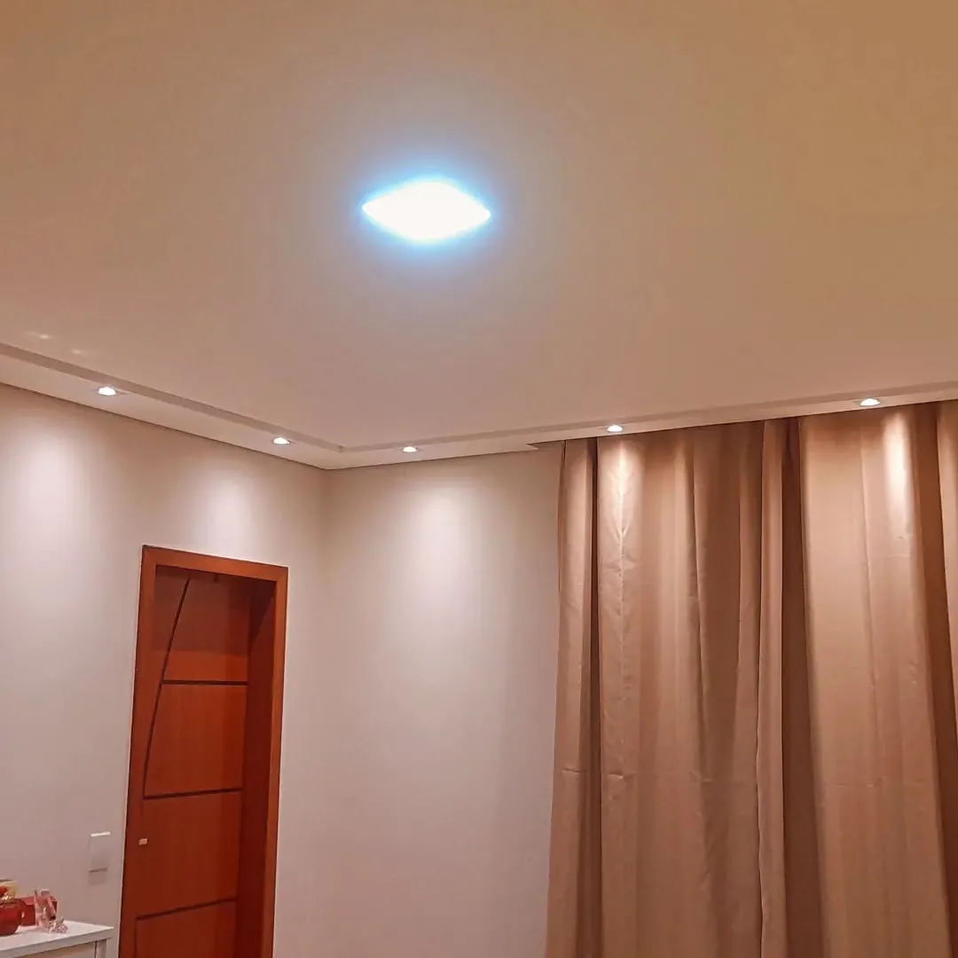 Spots e LED embutido